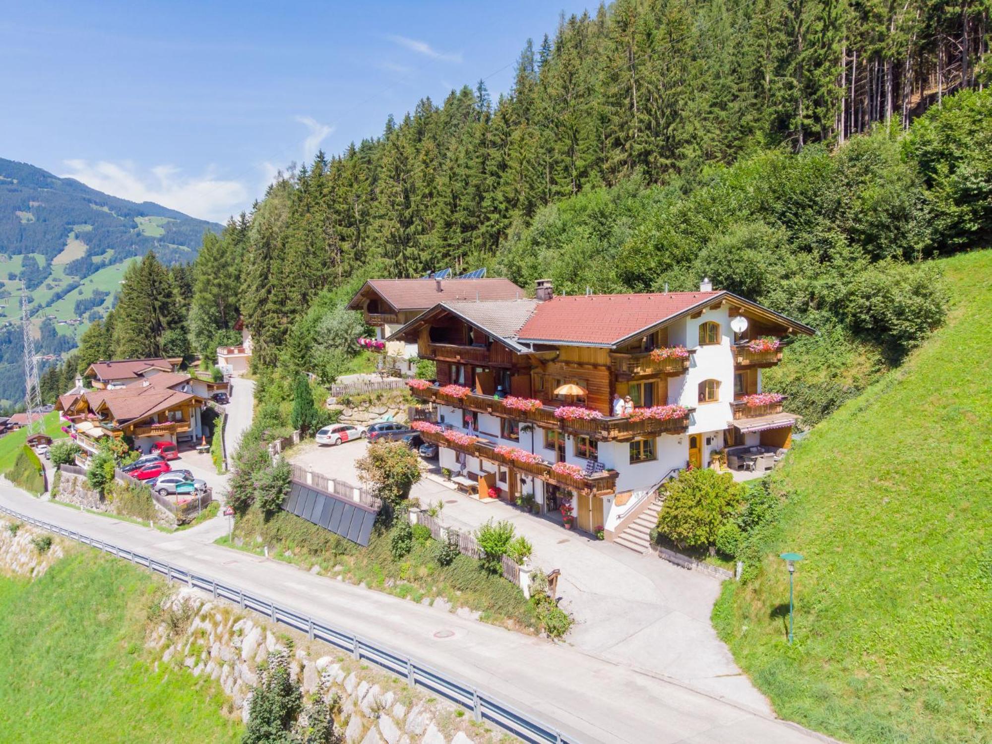 Apartment Alpin-2 By Interhome Zell am Ziller Exterior photo